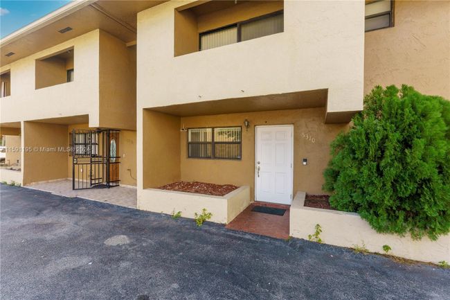 103 - 5310 W 26th Ave, Condo with 3 bedrooms, 2 bathrooms and null parking in Hialeah FL | Image 10