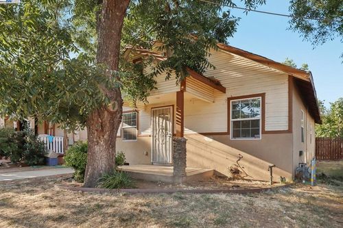 4416 8th Ave, Sacramento, CA, 95820-1406 | Card Image