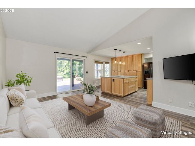 1206 Methodist Rd, House other with 3 bedrooms, 2 bathrooms and 1 parking in Hood River OR | Image 16