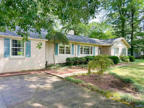 2014 Eastmead Ave Se, Decatur, AL, 35601-6161 | Card Image