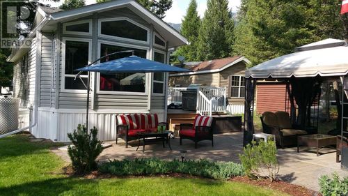 4889 Lynx Crescent, Radium Hot Springs, BC, V0A1M0 | Card Image
