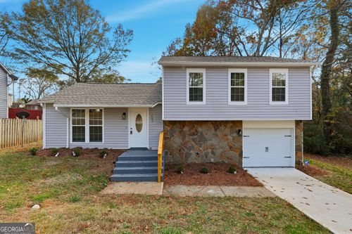 683 Wood Path Ct, Stone Mountain, GA, 30083-4658 | Card Image