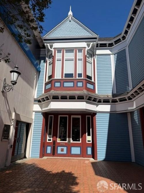 82 W Portal Ave, San Francisco, CA, 94127-1304 | Card Image