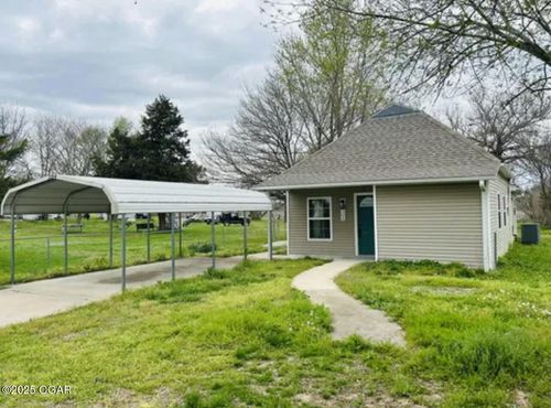 304 Market, Wentworth, MO, 64873-9244 | Card Image