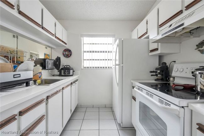 5-20 - 18210 Mediterranean Blvd, Condo with 2 bedrooms, 2 bathrooms and null parking in Hialeah FL | Image 7