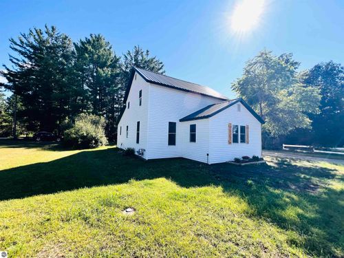 220 First Street, Manton, MI, 49663 | Card Image