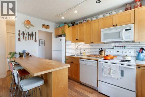 2515 14a St Sw, Calgary, AB, T2T3X6 | Card Image