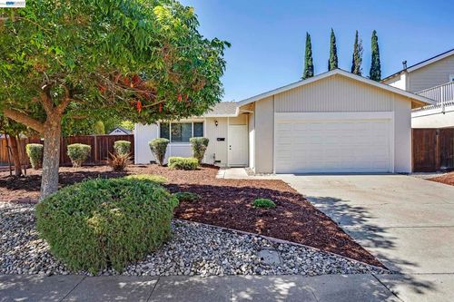 319 Elvira St, Livermore, CA, 94550-3993 | Card Image