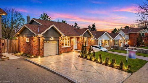 86 Carlyle Dr, Kitchener, ON, N2P1P5 | Card Image