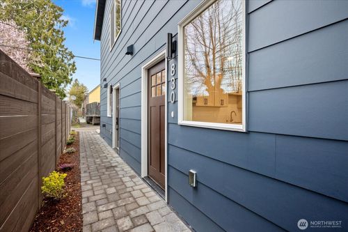 830 S Sullivan St, Seattle, WA, 98108-4746 | Card Image