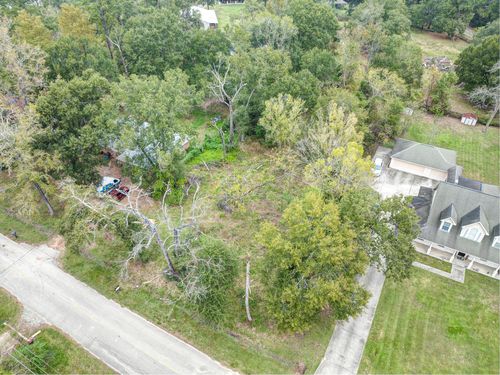 23-8718 Kerr Dr, Tomball, TX, 77375-5227 | Card Image