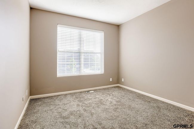 7810 S 184 Th Ave, House other with 4 bedrooms, 3 bathrooms and 3 parking in Omaha NE | Image 25