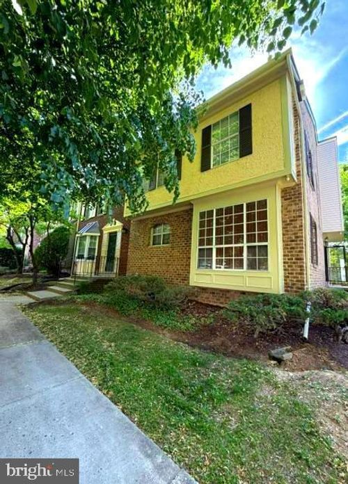 1-61-1 Dunsinane Court, SILVER SPRING, MD, 20906 | Card Image