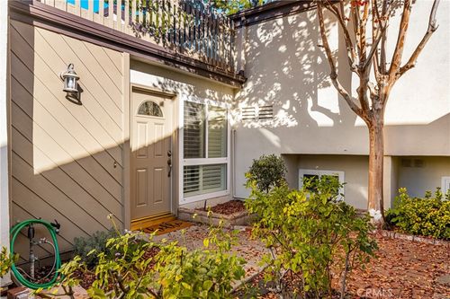 2756 Craig Cir, Fullerton, CA, 92835-2901 | Card Image