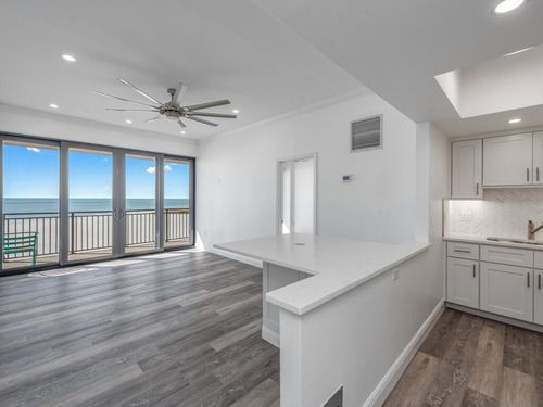 1209-180 Seaview Ct, MARCO ISLAND, FL, 34145-3337 | Card Image