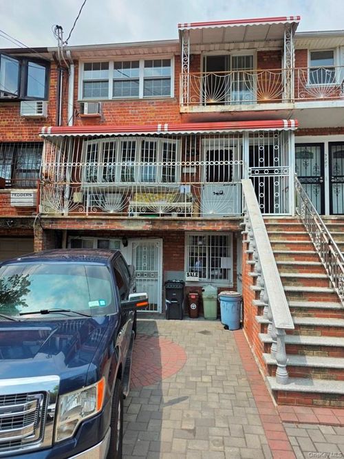 9505 Schenck St, Brooklyn, NY, 11236-5427 | Card Image