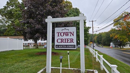 unit-17-41 South St, Easthampton, MA, 01027-2138 | Card Image