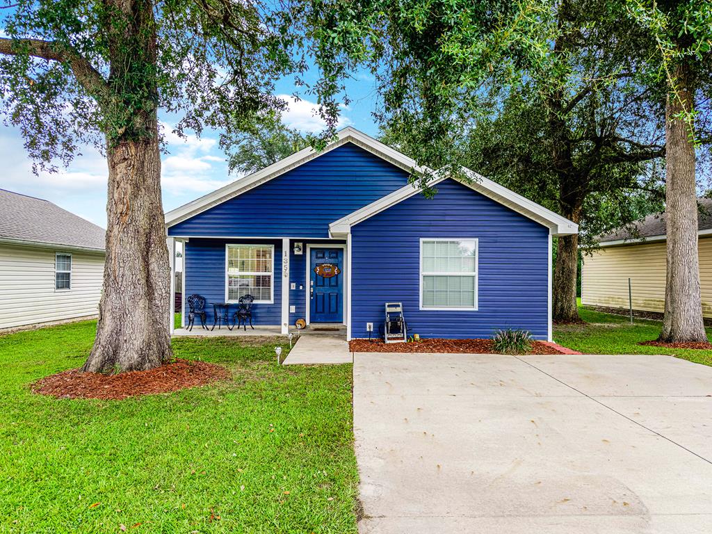 Pridgeon Ln, Wewahitchka, FL 32465