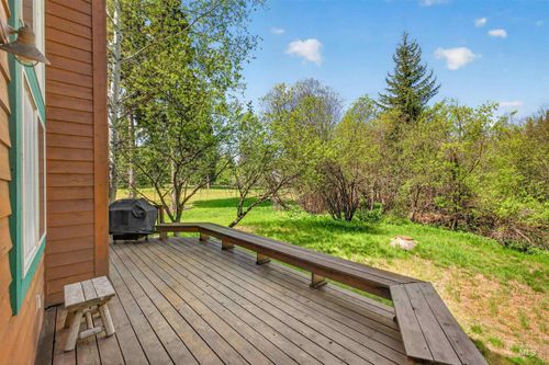 933 Cottage Ct, Mccall, ID, 83638-4815 | Card Image