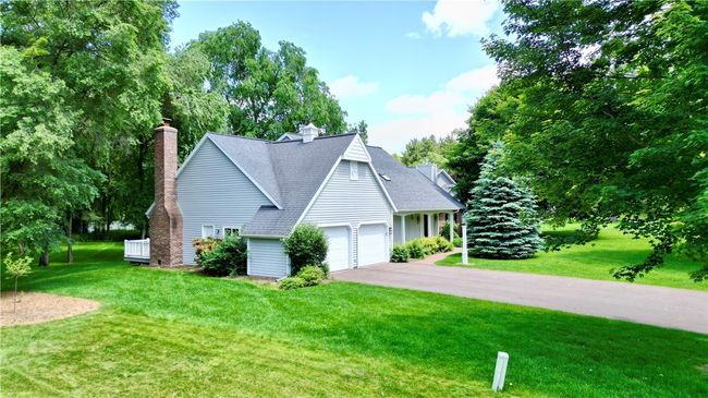 1410 Forest Knoll Ct, House other with 3 bedrooms, 3 bathrooms and null parking in Eau Claire WI | Image 36