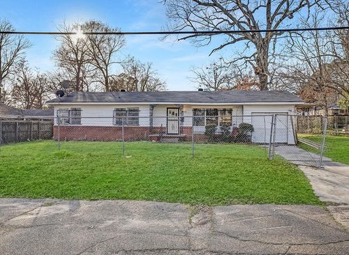 1121 Wheeler St, Texarkana, TX, 75503-3847 | Card Image