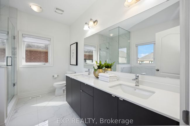 44 Holland Vista St, House other with 4 bedrooms, 4 bathrooms and 4 parking in Holland Landing ON | Image 5