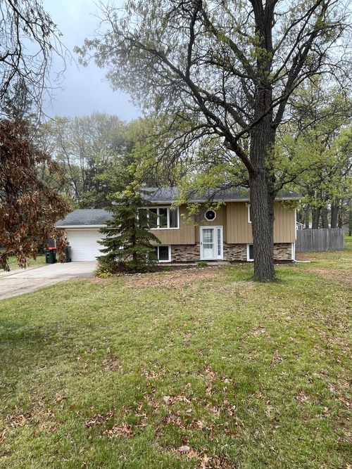 5850 Fairview Rd, Baxter, MN, 56425-8282 | Card Image