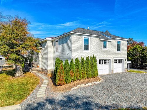 17 Warren St, Rumson, NJ, 07760-2011 | Card Image