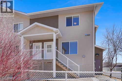 8-3225 Woodhams Dr E, Regina, SK, S4V3A2 | Card Image