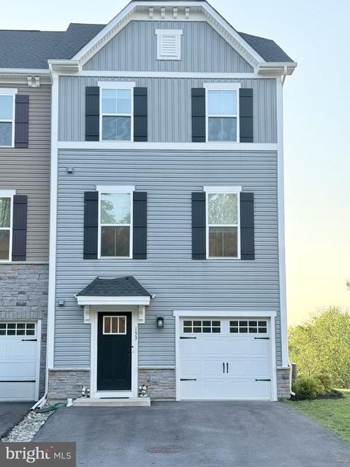 153 Glory Maple Ln, DOWNINGTOWN, PA, 19335-1585 | Card Image