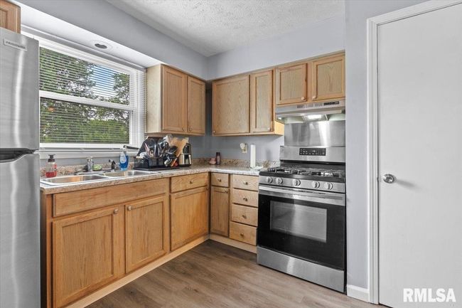 APT-2 - 2900 Taylor Ave, Condo with 2 bedrooms, 2 bathrooms and null parking in Springfield IL | Image 9