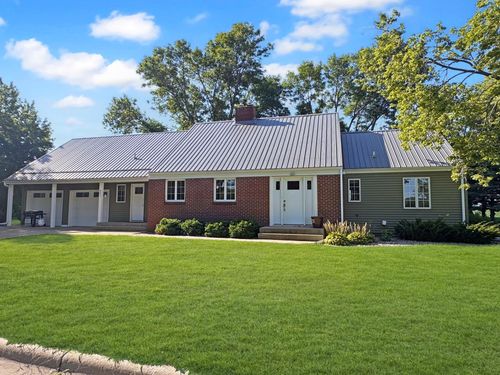 901 Clark St, Walnut Grove, MN, 56180-9325 | Card Image