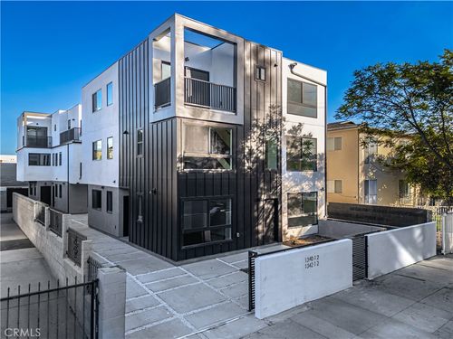 2-1342 N Kingsley Dr, Los Angeles, CA, 90027-5704 | Card Image