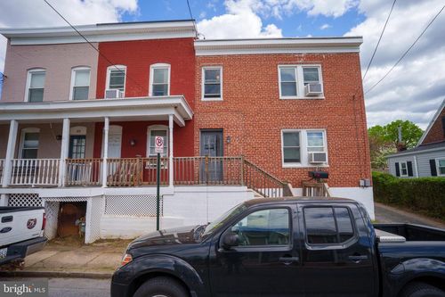 24 Hamilton Ave, FREDERICK, MD, 21701-5727 | Card Image