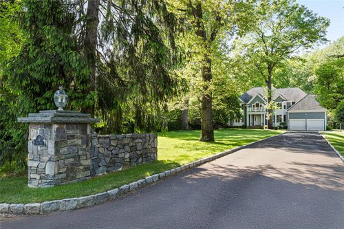 36 Hunt Pl, Rye, NY, 10580-1115 | Card Image
