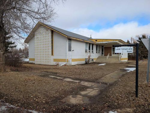 110 Lady Vivian Ave E, Galahad, AB, T0B1R0 | Card Image