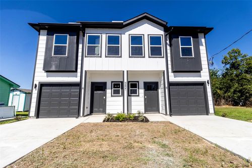 9821 Richcroft St, Houston, TX, 77029-3559 | Card Image