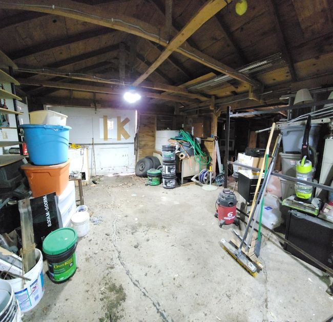 Garage Inside | Image 11