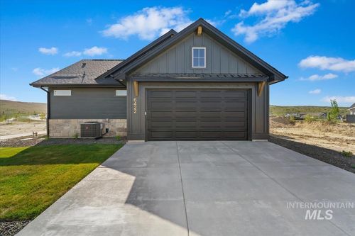 6422 N Barholm Ln, Eagle, ID, 83616-1368 | Card Image
