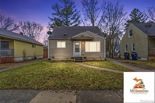 713 Leland St, Flint, MI, 48507-2431 | Card Image