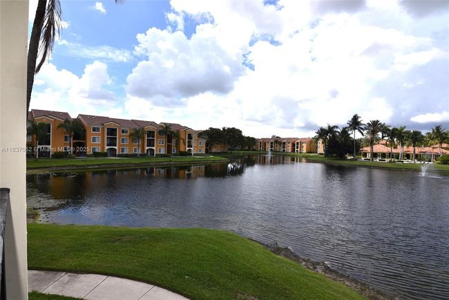 APT-202 - 2151 W Preserve Way, Condo with 2 bedrooms, 2 bathrooms and null parking in Miramar FL | Image 30