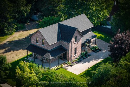 {{alt}} | Card Image