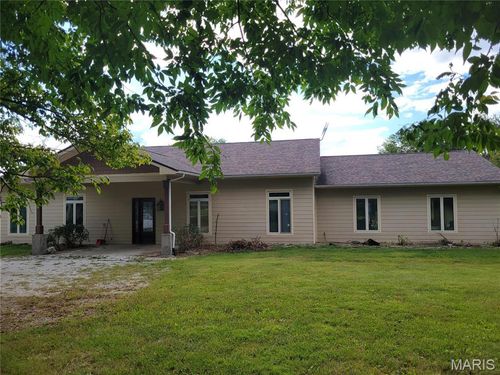19469 Jones Rd, Jerseyville, IL, 62052-6820 | Card Image