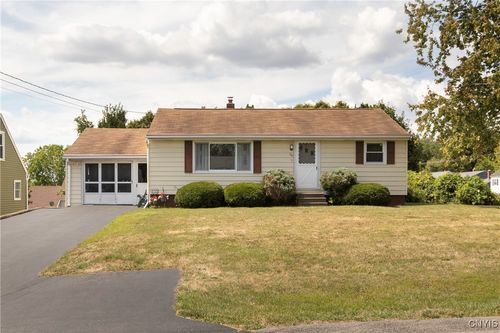 100 Patton Ave, East Syracuse, NY, 13057-2635 | Card Image