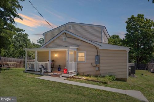 79 Bentonville Rd, BENTONVILLE, VA, 22610-2250 | Card Image