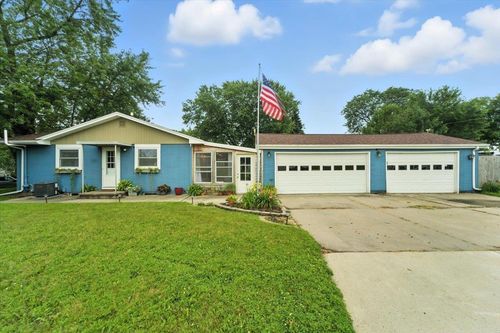 1200 Saint Andrews Ave, Waterloo, IA, 50701-3247 | Card Image