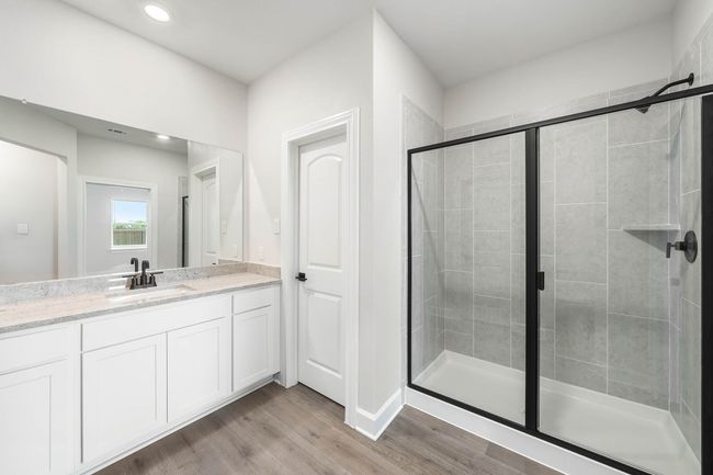 Primary Bathroom | Image 6