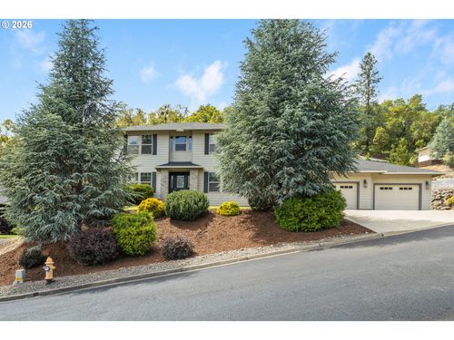 1696 Ne Ruby Ct, Roseburg, OR, 97470 | Card Image