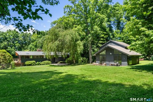 9 Fall Ridge Rd, Weston, CT, 06883-2505 | Card Image