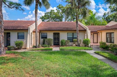 18 - 3673 Longmeadow, Condo with 2 bedrooms, 2 bathrooms and null parking in Sarasota FL | Image 1